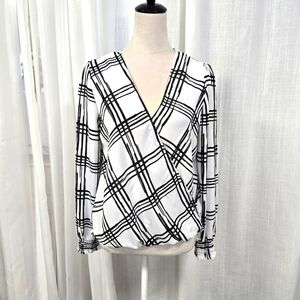 2/$30 BCX White & Black Graphic Print Cross Front Top Womens‎ Size M Semi Sheer